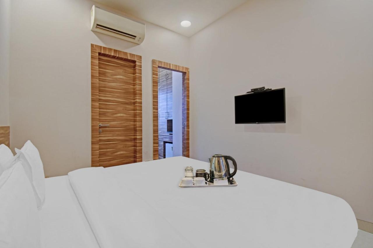 Super Townhouse Hotel All In One Near City Centre Salt Lake Salt Lake City المظهر الخارجي الصورة