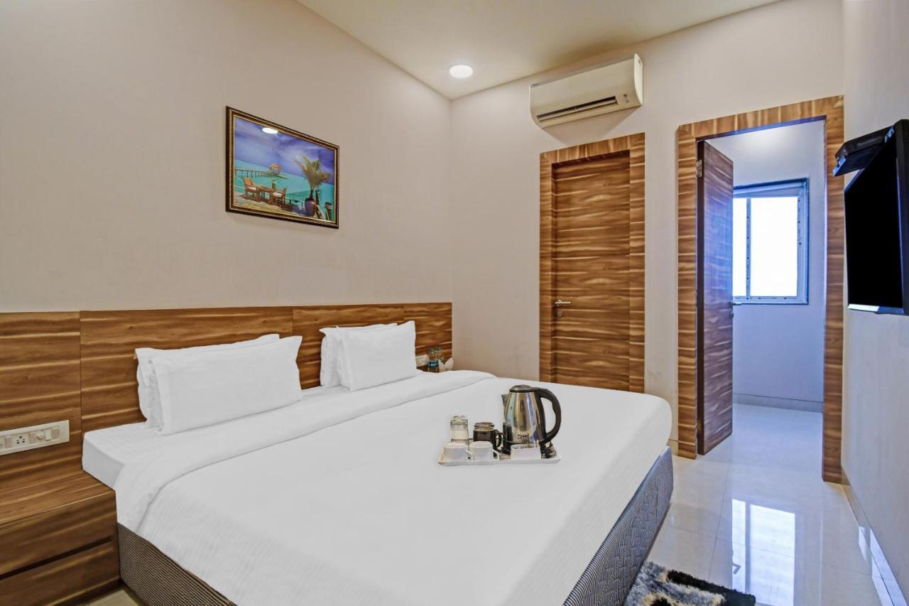 Super Townhouse Hotel All In One Near City Centre Salt Lake Salt Lake City المظهر الخارجي الصورة
