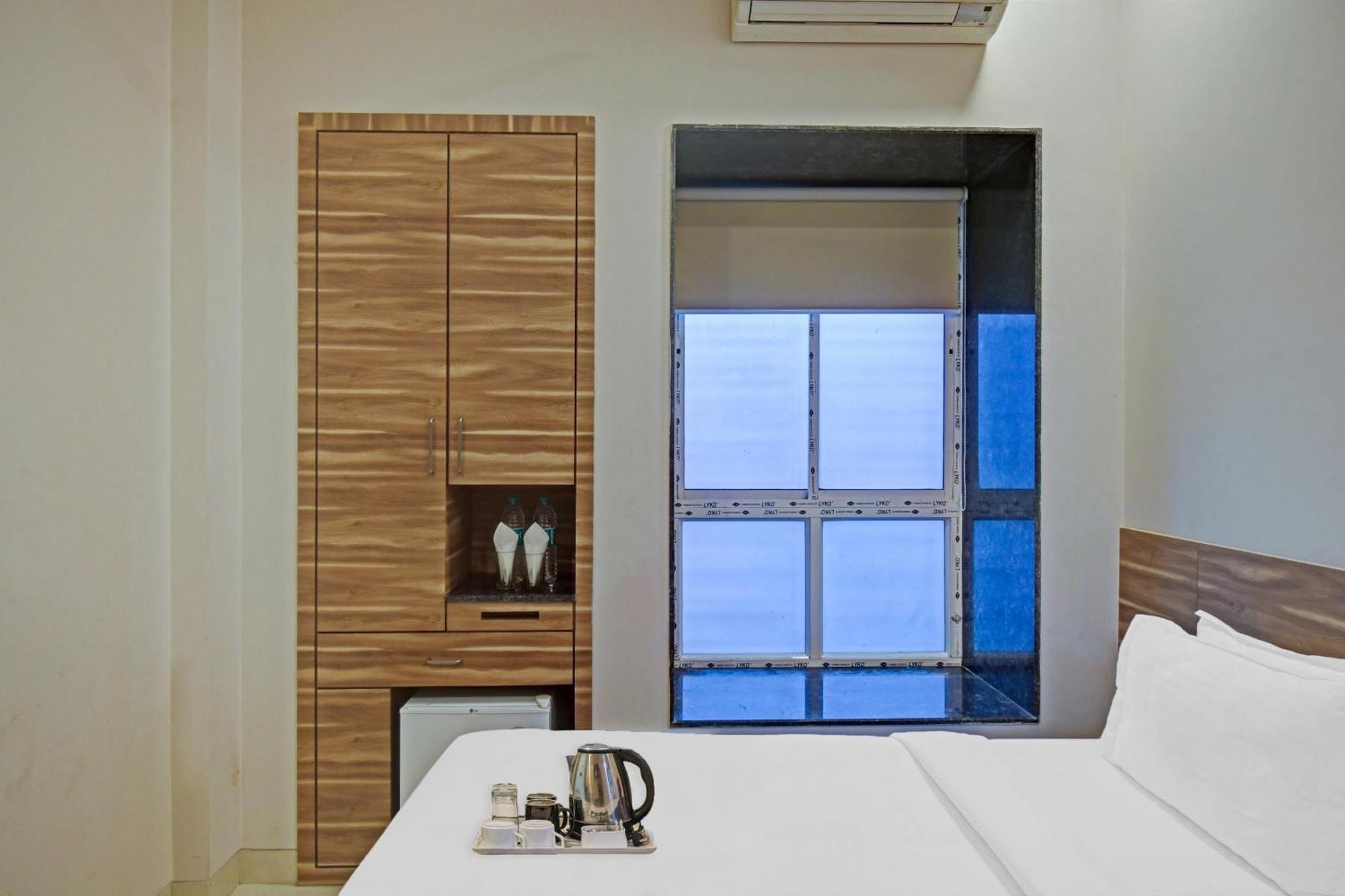 Super Townhouse Hotel All In One Near City Centre Salt Lake Salt Lake City المظهر الخارجي الصورة