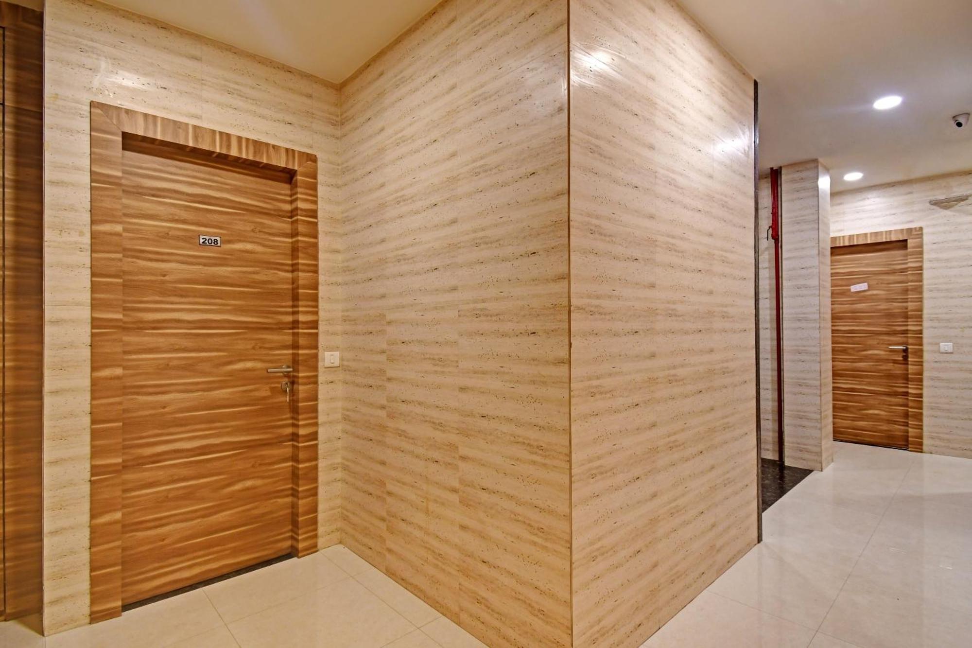 Super Townhouse Hotel All In One Near City Centre Salt Lake Salt Lake City المظهر الخارجي الصورة